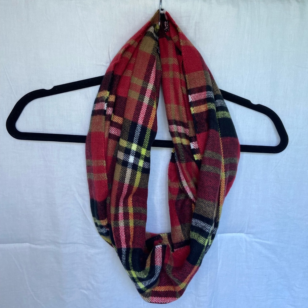 Women’s scarf
